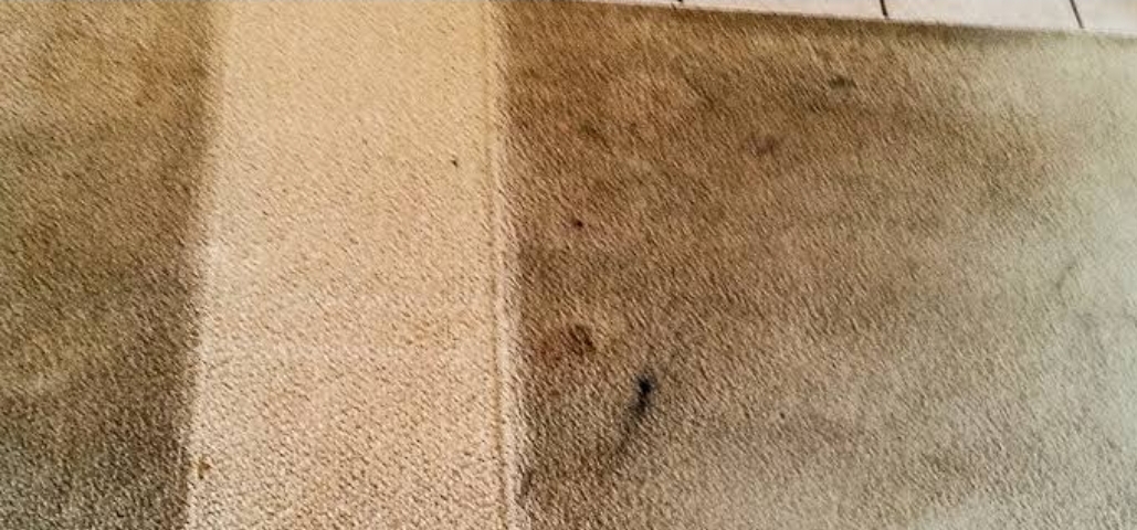 Dirty floor before cleaning